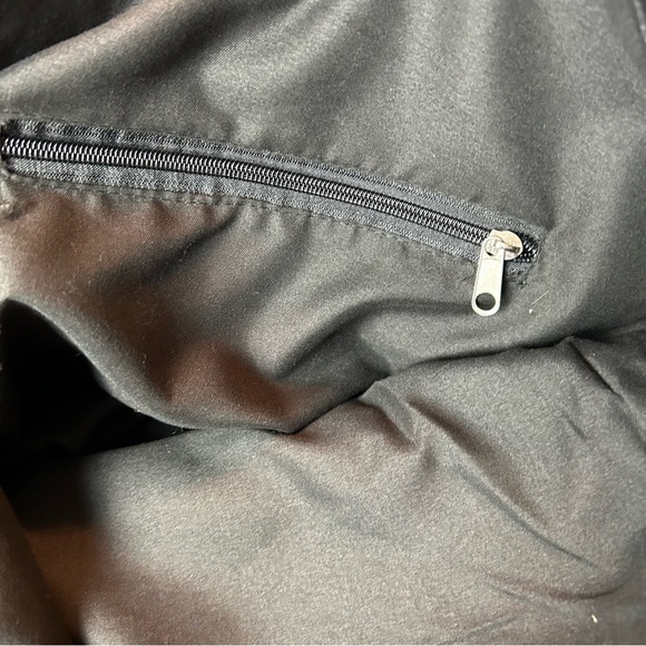 Multi-Colored Sequin Shoulder Bag w/ Silver Disappearing Heart Bag - Picture 10 of 16